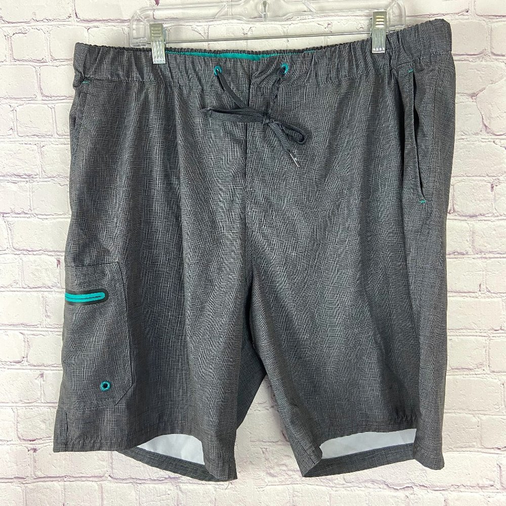 ZeroXposur Men's Gray Hybrid Shorts Size: XXL
